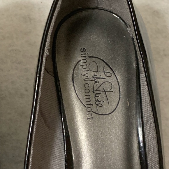 LIFE STRIDE MARCY SIMPLY COMFORT PUMPS - SZ 8W - Picture 4 of 8